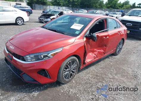 2024 Kia Forte Gt-Line z USA, uszkodzony, nr VIN 3KPF54AD3RE735080